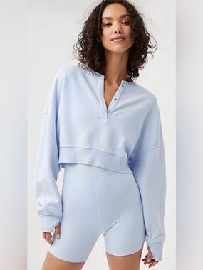 Aerie Light Blue Cropped Henley Sweatshirt, Sz S (P2P 22”)